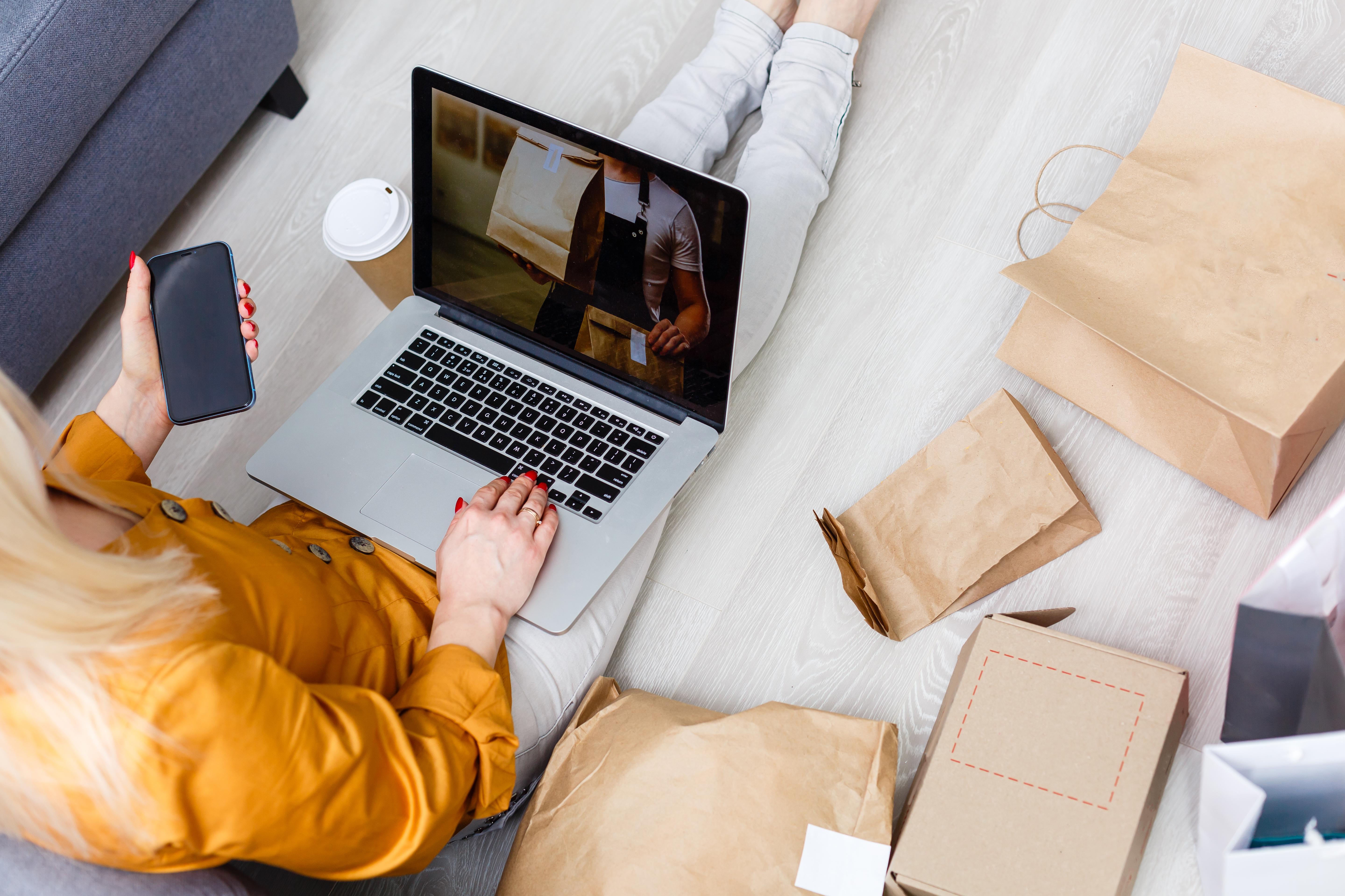 Image of a customer support representative